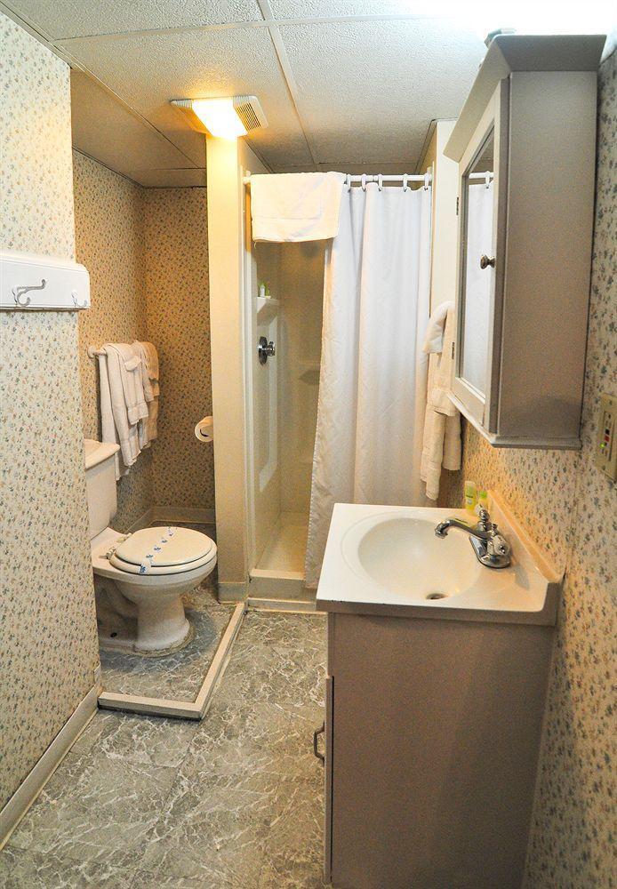 Beacon Inn 1087 Brookline Eksteriør bilde