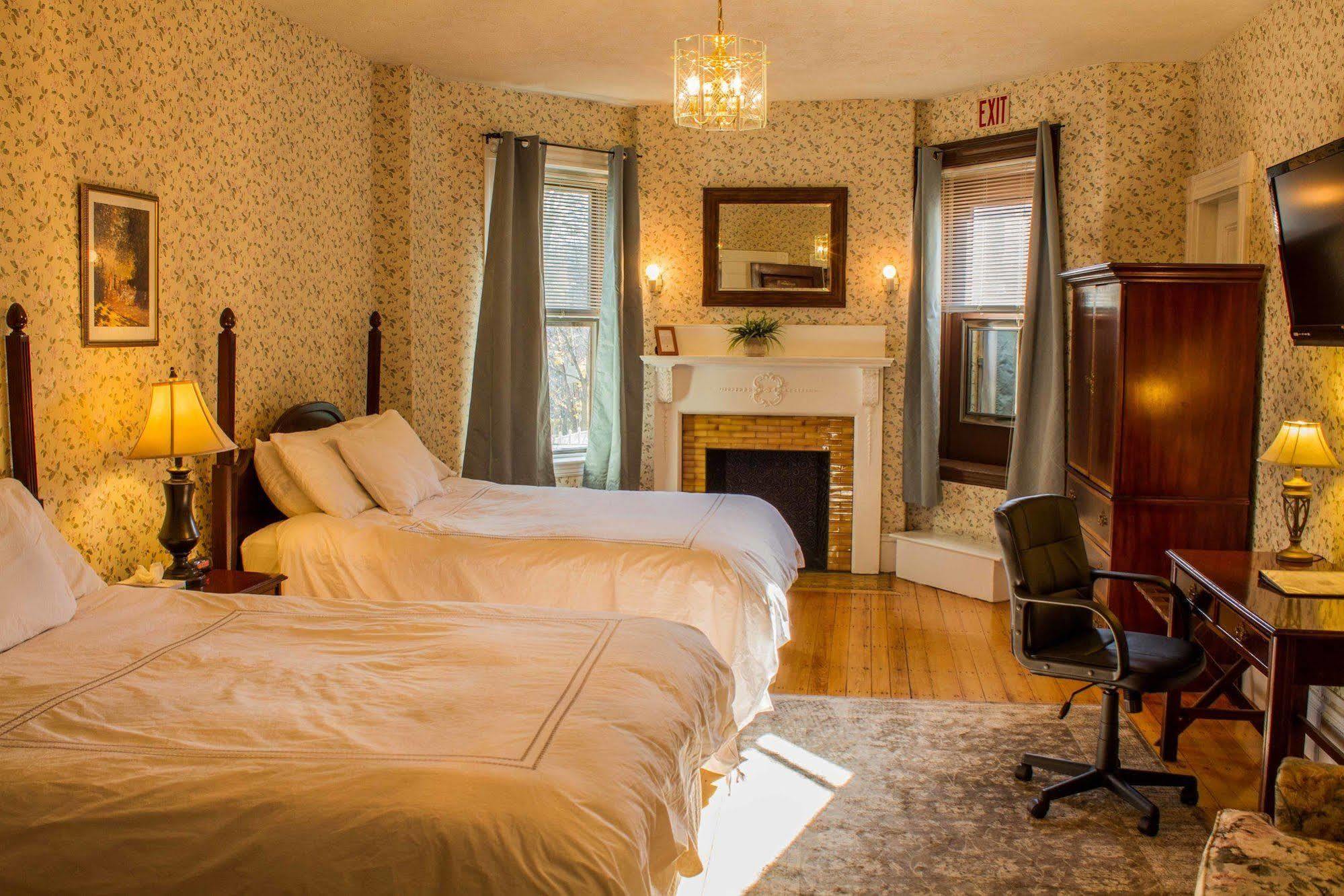 Beacon Inn 1087 Brookline Eksteriør bilde